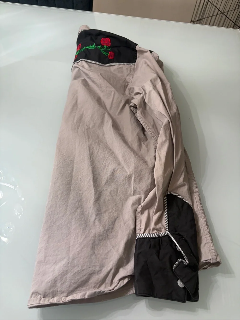 Western Embroidered Rose Button-Down Shirt - Gray & Black